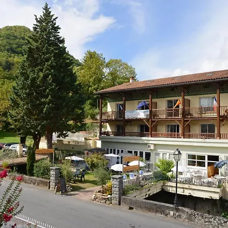 Les Olivier Pub, Brasserie Et B&B Couette-café