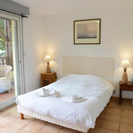 Les Olivier Pub, Brasserie Et B&B *